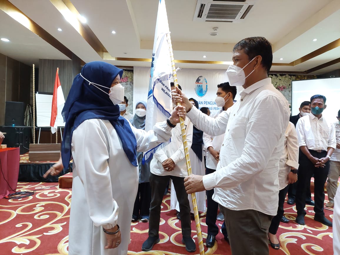 Pelantikan Pengurus ASPAPI Sulsel Perkuat Sinergi Akademisi dan Praktisi Administrasi Perkantoran